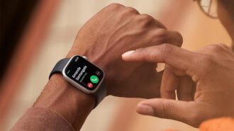 Khám phá danh sách Apple Watch hỗ trợ eSIM tại Việt Nam: Tự do nghe gọi không cần iPhone