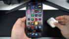 Cách dùng AirPods làm micro thu âm trên iOS 26, cực tiện cho quay video và vlog di động