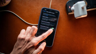 Sạc pin được tối ưu hoá là gì? Cách bật/tắt sạc pin được tối ưu hoá trên iPhone cực đơn giản