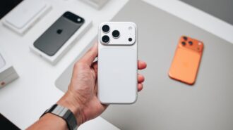 Mệnh Kim hợp iPhone 17 Pro màu gì năm 2026? Phân tích chi tiết màu sắc thu hút tài lộc, may mắn