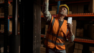 Vỏ iPhone 17e làm bằng chất liệu gì? Khả năng kháng nước và bụi, so sánh nhanh với các dòng khác