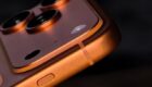 Vì sao không nên chiếu đèn LED, laser trực tiếp vào camera iPhone 17 Pro Max hoặc các dòng điện thoại khác?